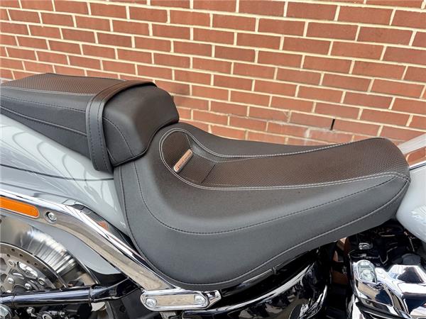 2025 HARLEY-DAVIDSON SOFTAIL FLFB FAT BOY