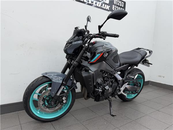 2023 YAMAHA MT-09
