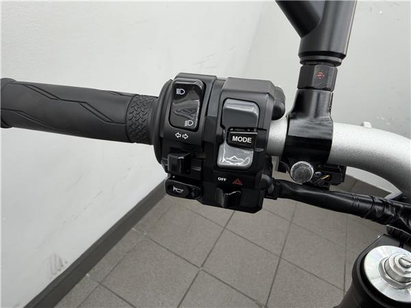2023 YAMAHA MT-09