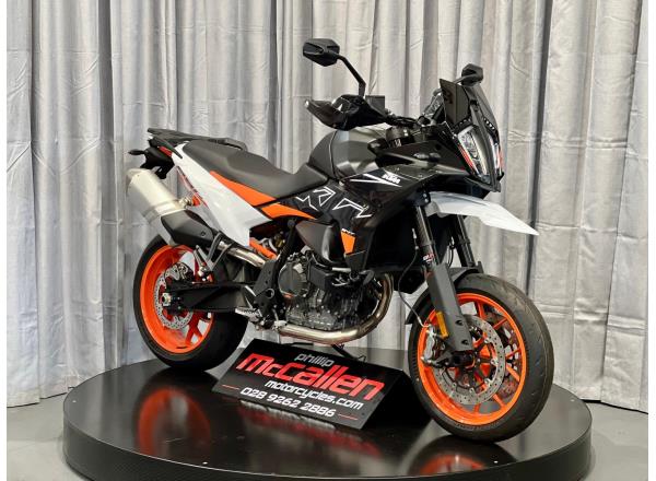 KTM 890 SMT BRAND NEW & UNREGISTERED