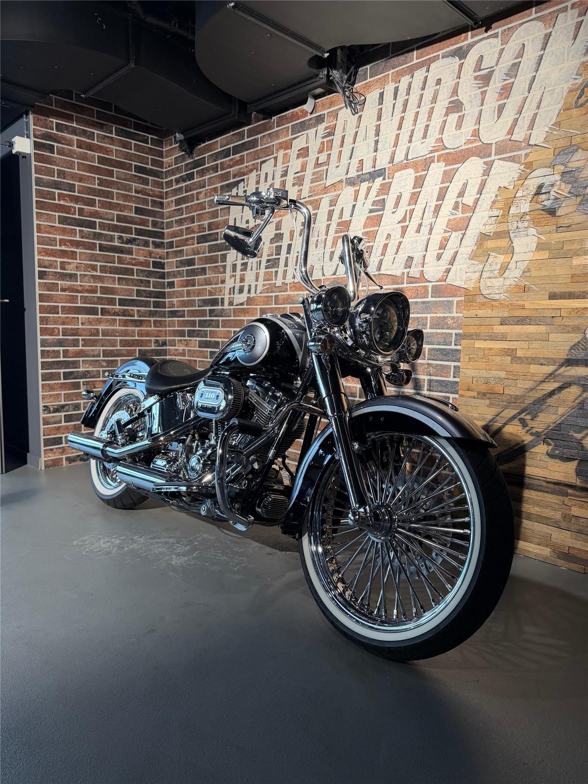 2015 harley-davidson FLSTNSE Softail Deluxe ABS CVO