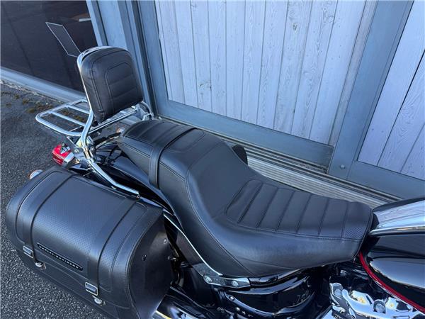 2018 HARLEY-DAVIDSON LOW RIDER