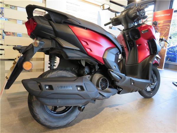 YAMAHA RAYZR