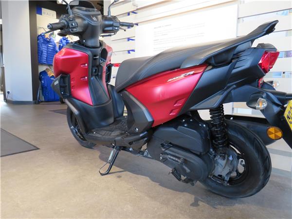 YAMAHA RAYZR