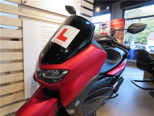 YAMAHA N-MAX 125 