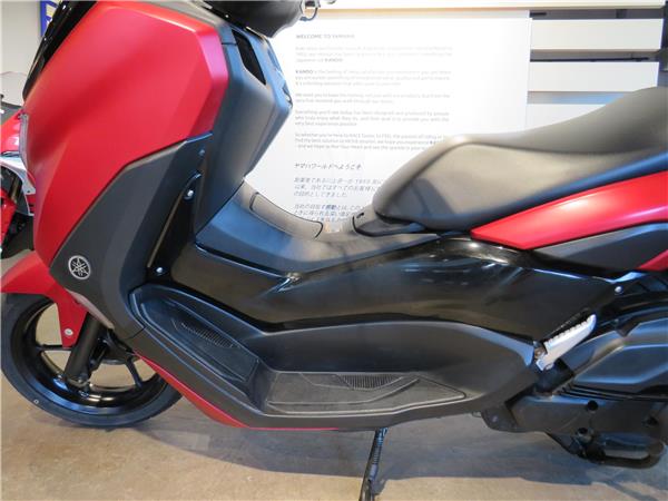 YAMAHA N-MAX 125 