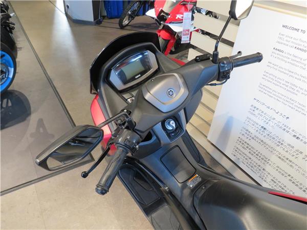 YAMAHA N-MAX 125 