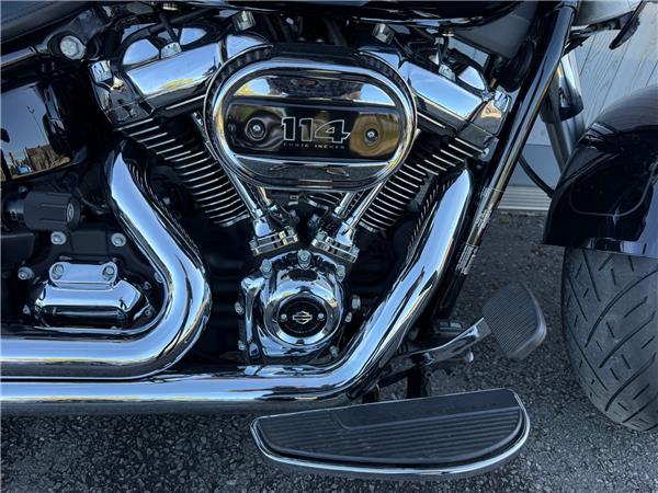 2024 HARLEY-DAVIDSON SOFTAIL FLSTF FAT BOY