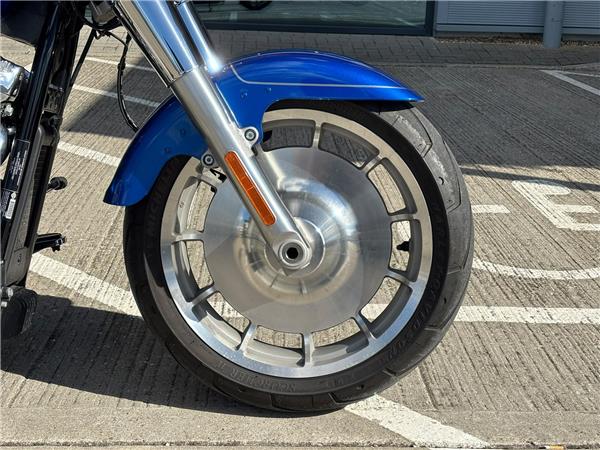 2025 HARLEY-DAVIDSON SOFTAIL FLFB FAT BOY
