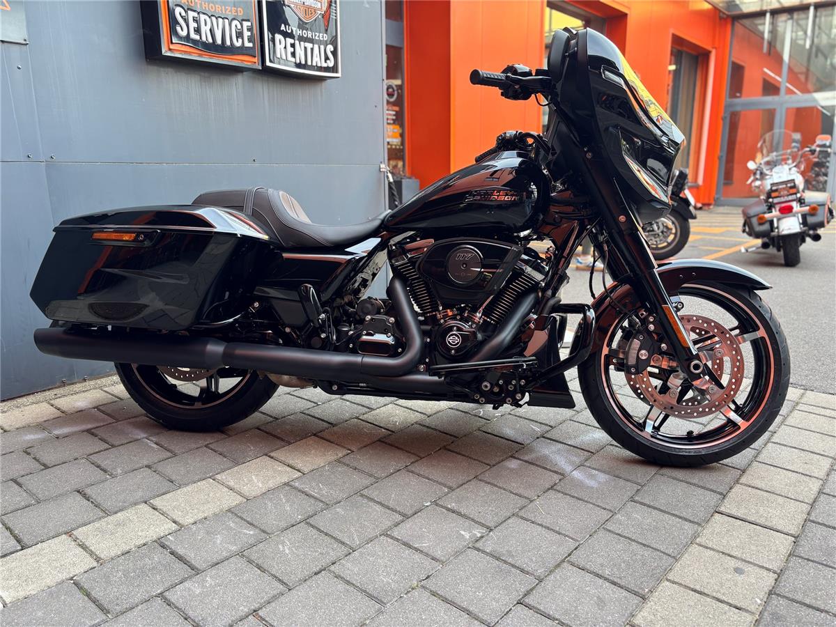 2024 Harley-Davidson Street Glide FLHX