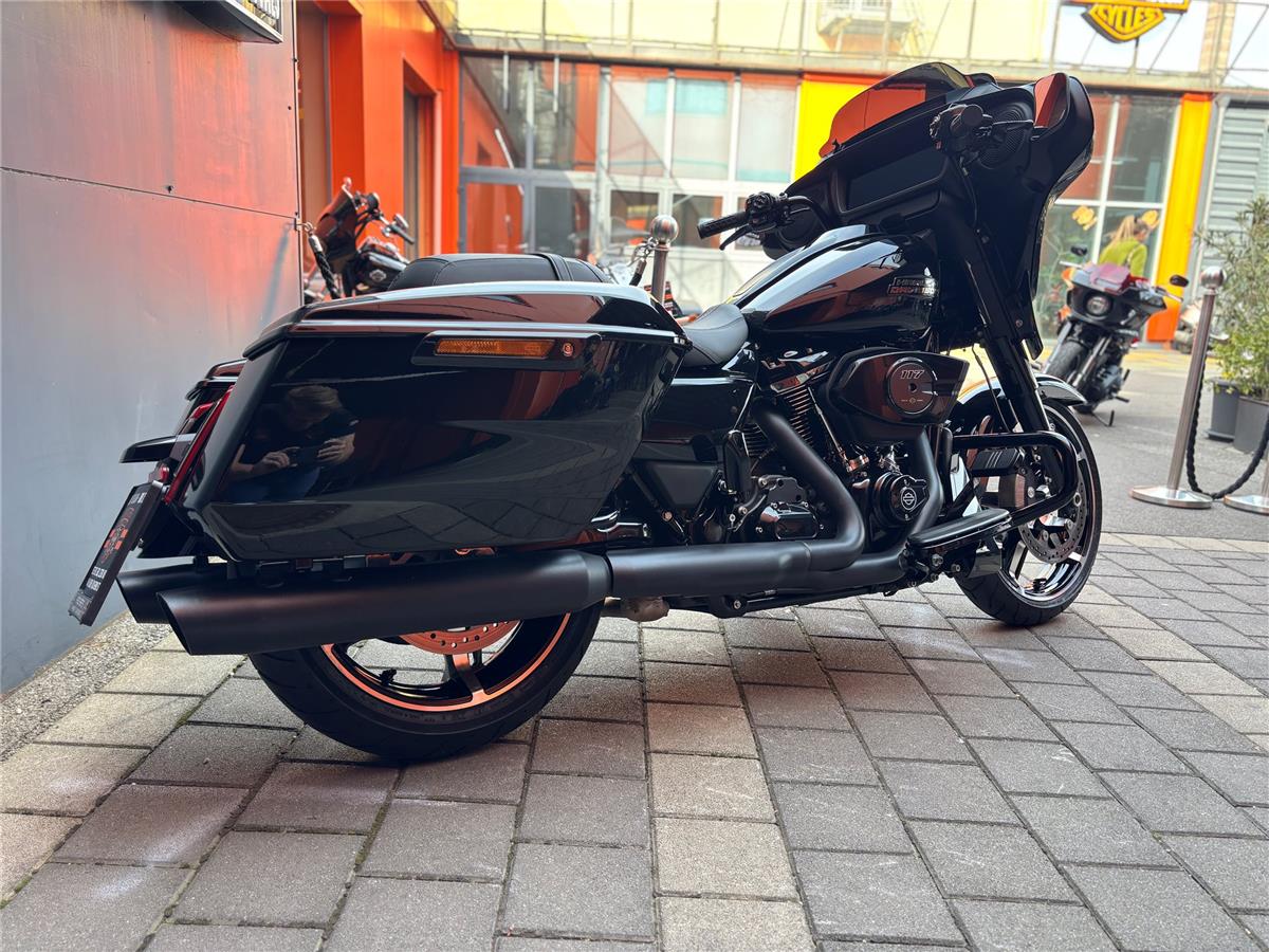 2024 Harley-Davidson Street Glide FLHX