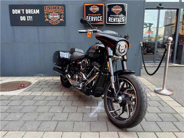 2022 Harley-Davidson Softail Sport Glide FLSB
