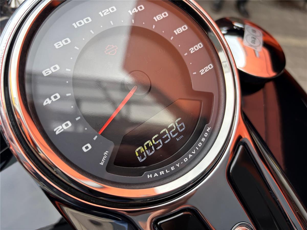 2022 Harley-Davidson Softail Sport Glide FLSB