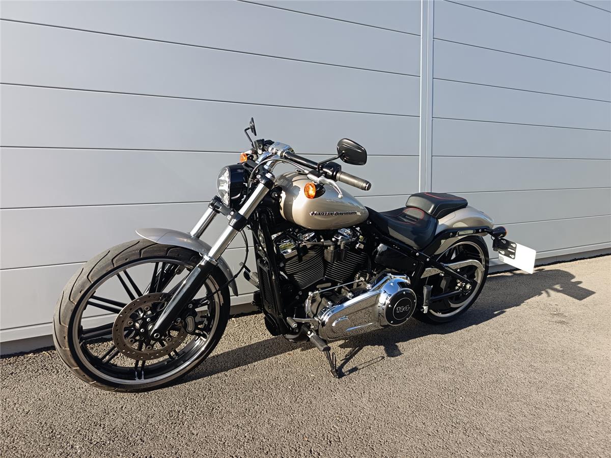 2018 HARLEY-DAVIDSON BREAKOUT