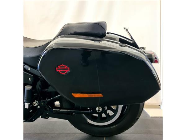 HARLEY-DAVIDSON LOW RIDER ST 