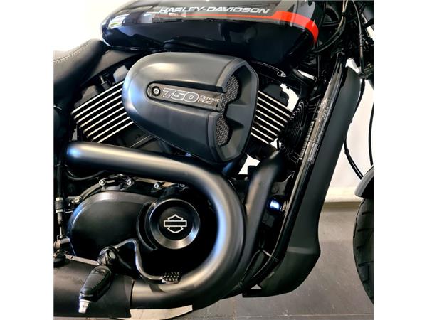 HARLEY-DAVIDSON STREET ROD