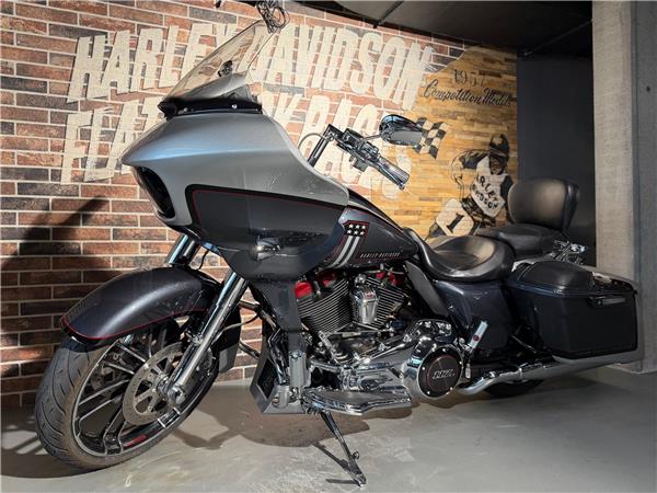 2019 harley-davidson FLTRXSE Road Glide Special 117 CVO
