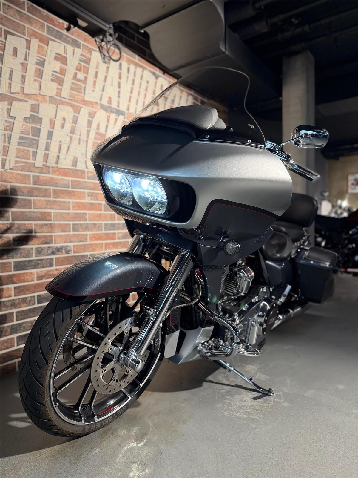 2019 harley-davidson FLTRXSE Road Glide Special 117 CVO
