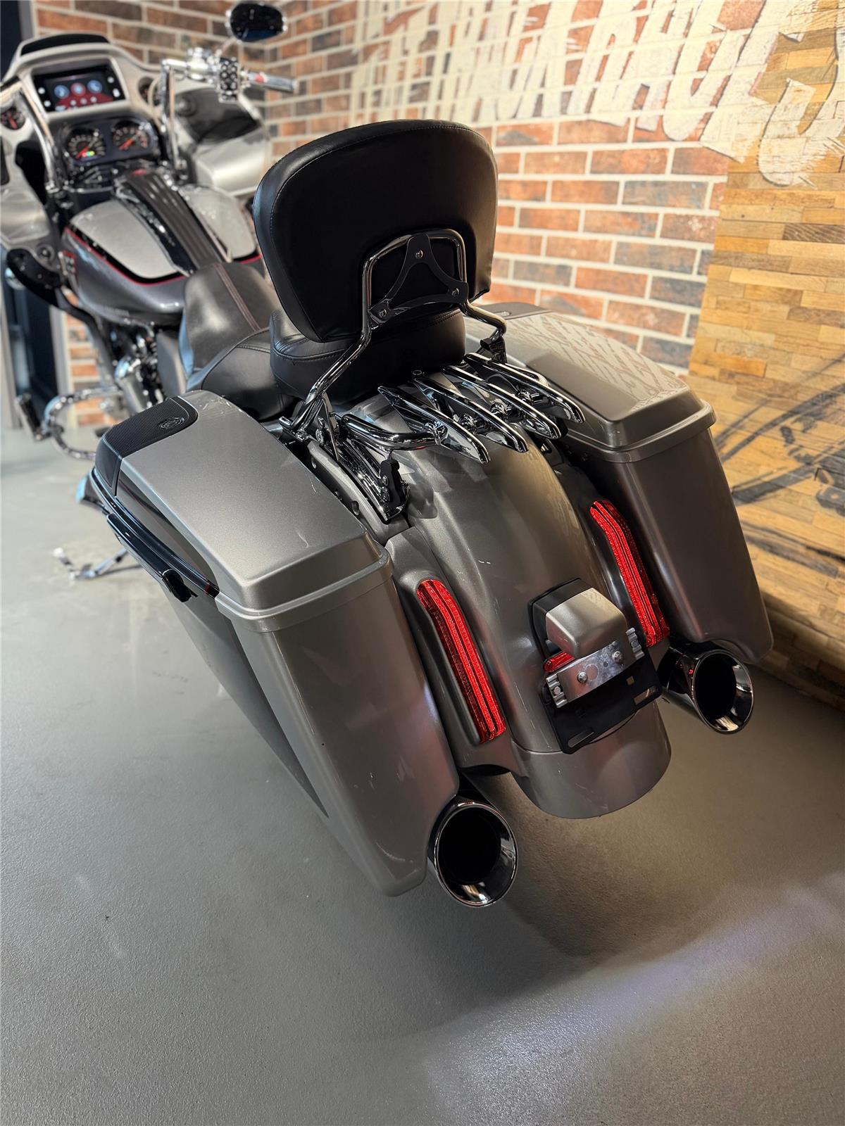 2019 harley-davidson FLTRXSE Road Glide Special 117 CVO