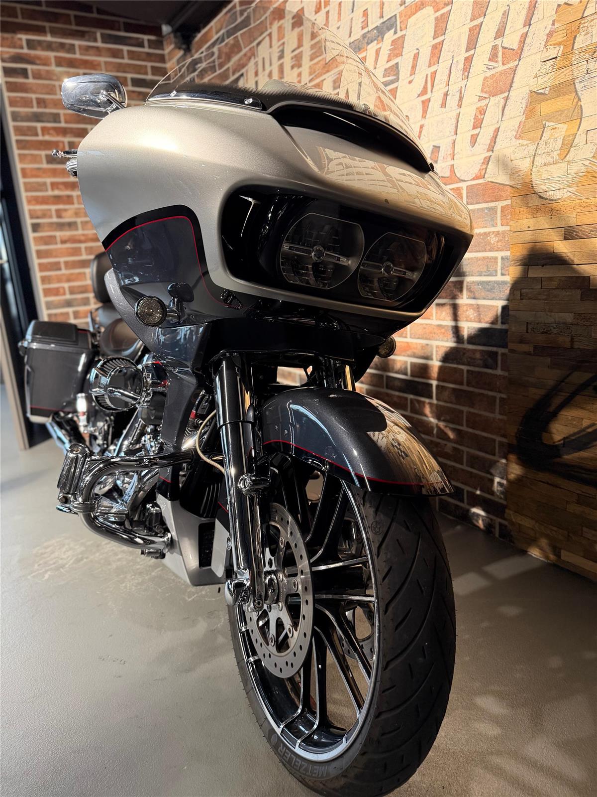 2019 harley-davidson FLTRXSE Road Glide Special 117 CVO