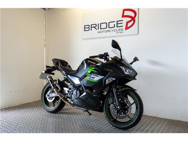 2024 KAWASAKI NINJA 400