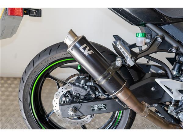 2024 KAWASAKI NINJA 400