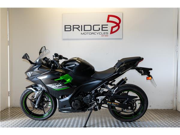 2024 KAWASAKI NINJA 400