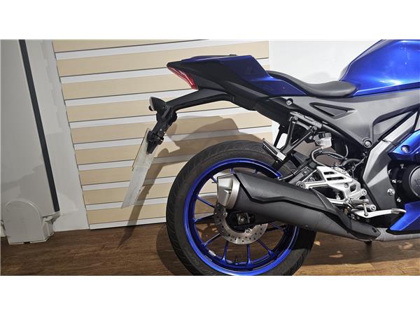 2025 YAMAHA YZF R125