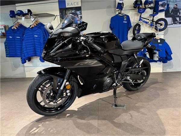 2026 YAMAHA R7