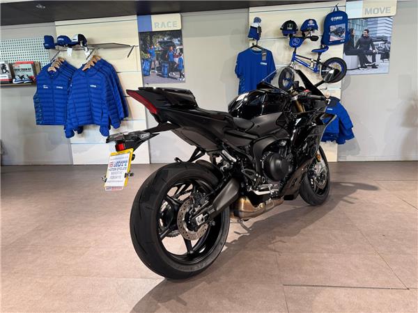 2026 YAMAHA YZF R9