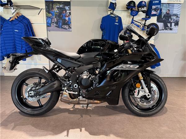 2026 YAMAHA YZF R9