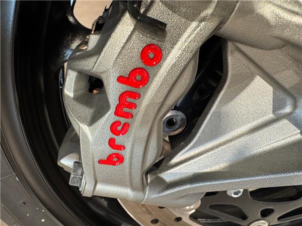 2026 YAMAHA YZF R9