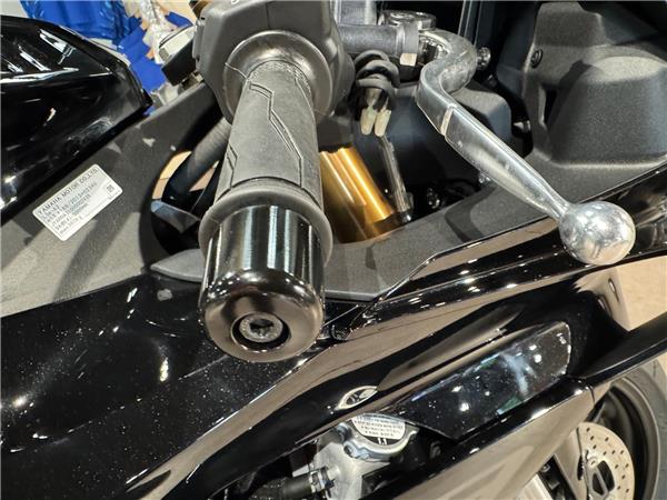 2026 YAMAHA YZF R9