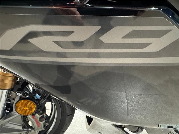 2026 YAMAHA YZF R9