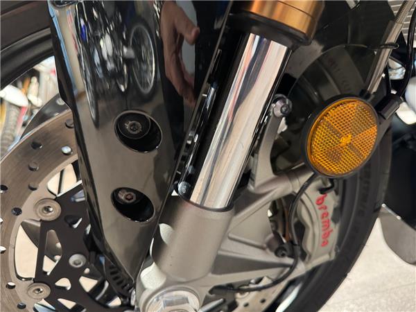 2026 YAMAHA YZF R9
