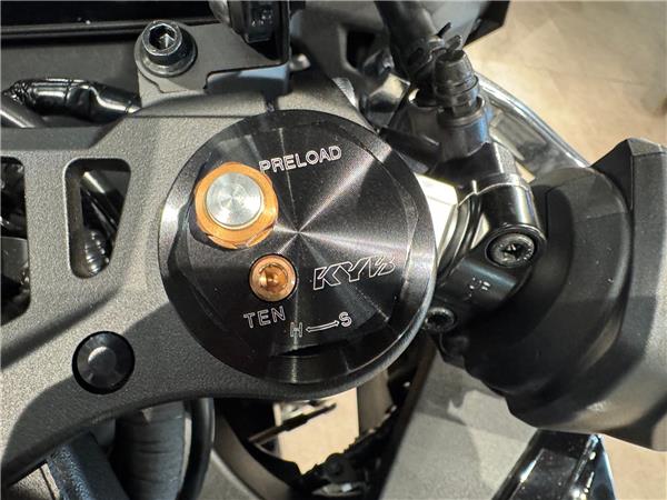 2026 YAMAHA YZF R9