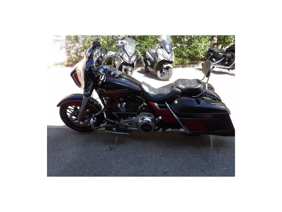 2021 HARLEY-DAVIDSON STREET GLIDE