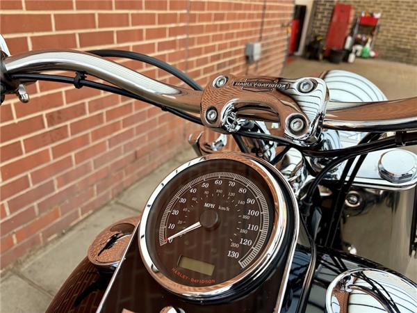 2012 HARLEY-DAVIDSON SOFTAIL FLSTN DELUXE