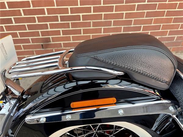 2012 HARLEY-DAVIDSON SOFTAIL FLSTN DELUXE