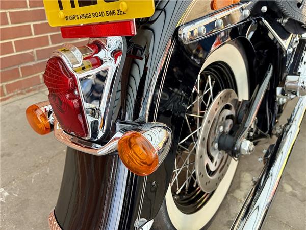 2012 HARLEY-DAVIDSON SOFTAIL FLSTN DELUXE