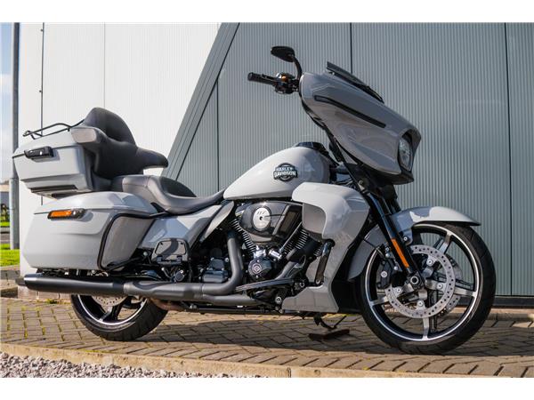 2025 Harley-Davidson Street Glide Ultra