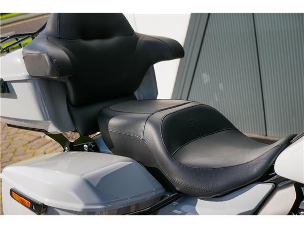 2025 Harley-Davidson Street Glide Ultra