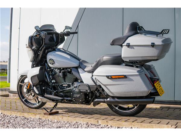 2025 Harley-Davidson Street Glide Ultra