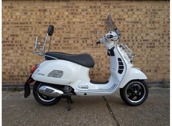 2020 Vespa GTS300 SUPER ABS WHITE