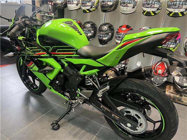 2024 KAWASAKI NINJA 125 PERFORMANCE EDITION