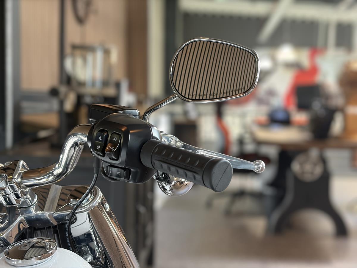 FLFB Softail Fat Boy 117  | SISSY BAR | 6.864 KM