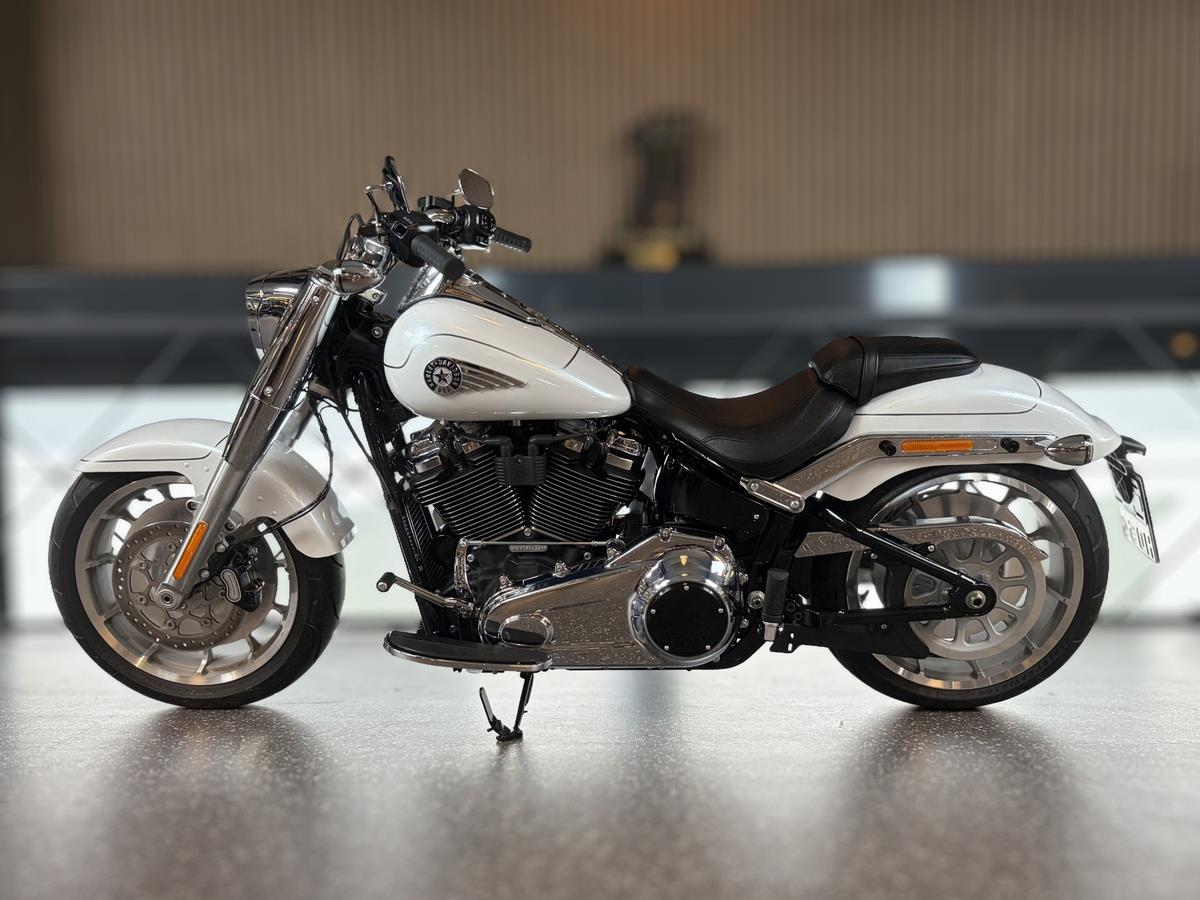 FLFB Softail Fat Boy 117  | SISSY BAR | 6.864 KM