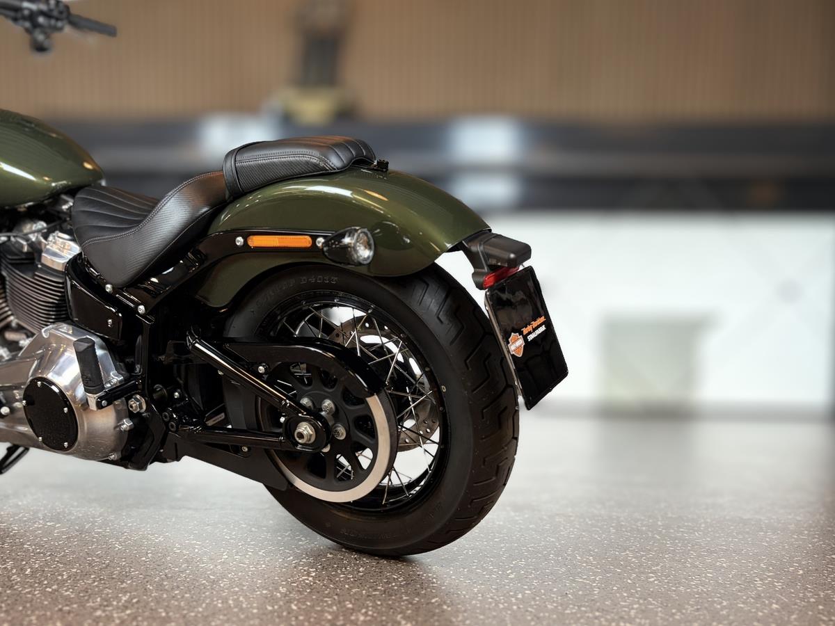 FXBB Street Bob 117 