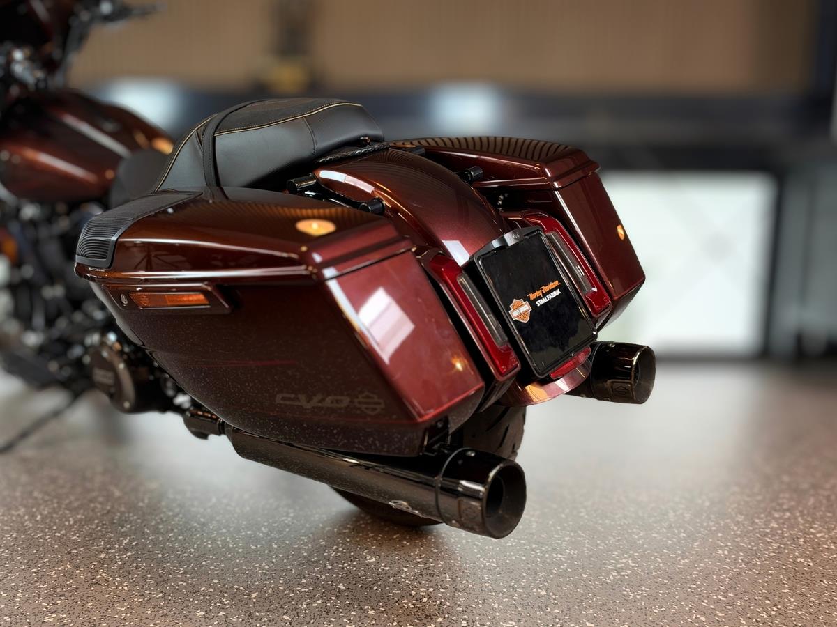 FLHXSE CVO Street Glide 121  | JEKILL & HYDE