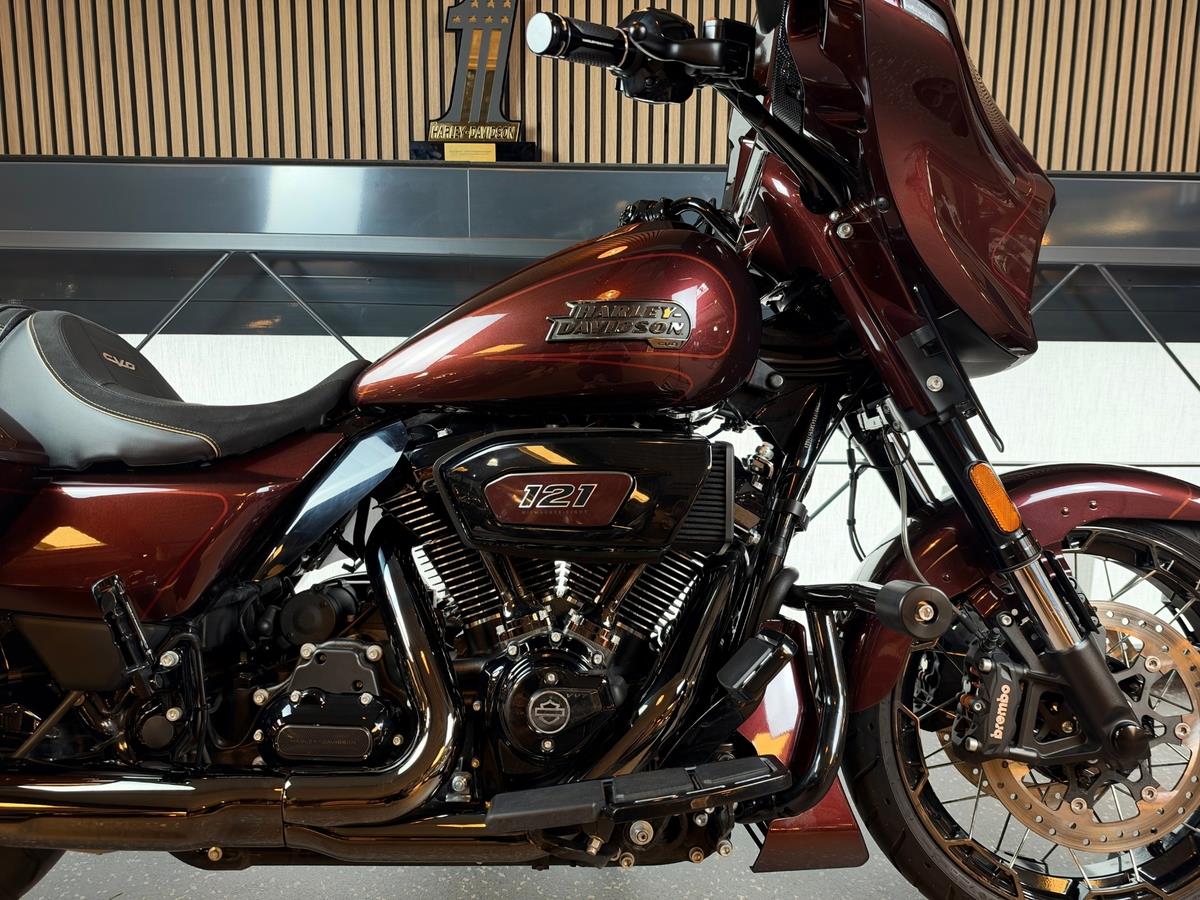 FLHXSE CVO Street Glide 121  | JEKILL & HYDE
